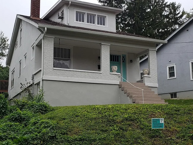 property at 2232 Grinstead Dr