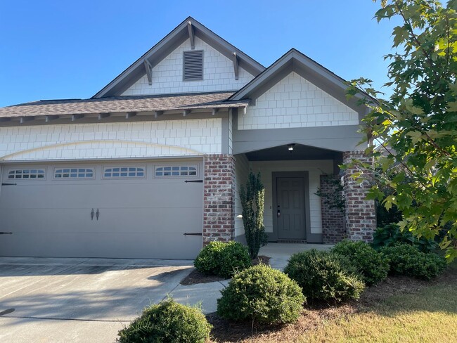 property at 4021 Valley Manor