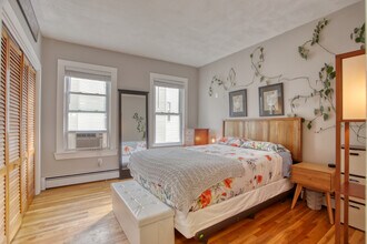 248 Hampshire St, Unit 2A in Cambridge, MA - Building Photo - Building Photo