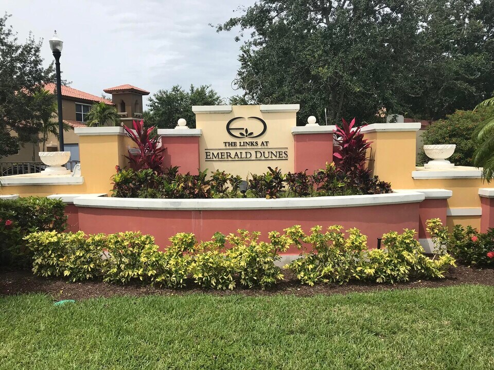 2947 Hope Valley St in West Palm Beach, FL - Building Photo