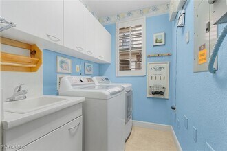 801 Regency Reserve Cir in Naples, FL - Building Photo - Building Photo