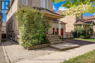 14 Anjac Crescent in Markham, ON - Building Photo - Building Photo