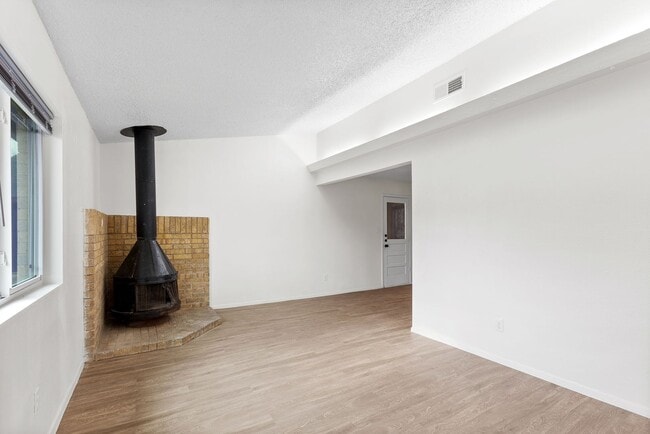 property at 1114-1116 Hazelton St