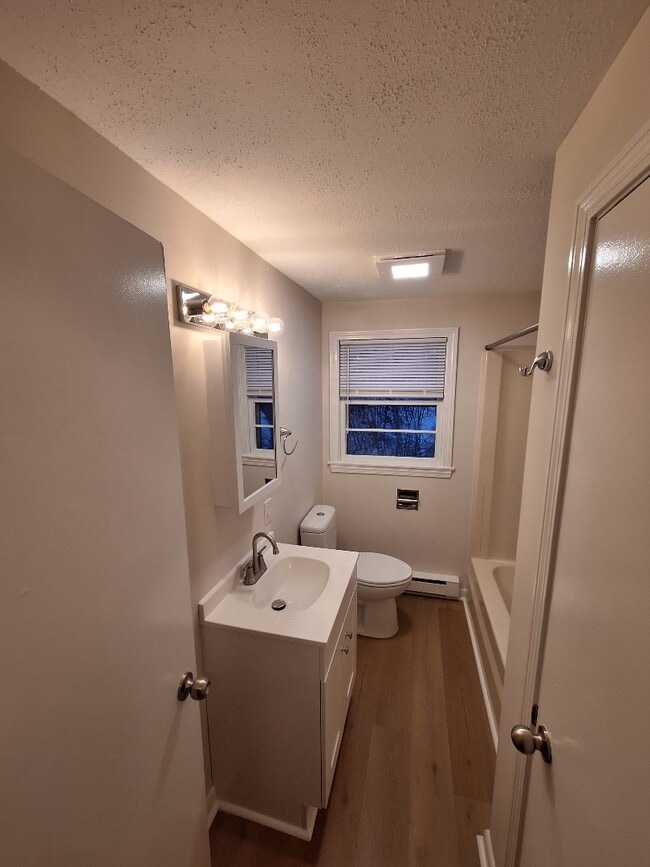 204 Elm St in South Portland, ME - Building Photo - Building Photo