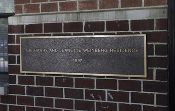 The Harriet and Jeanette Weinberg Residence in New York, NY - Building Photo - Building Photo