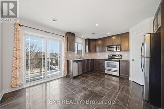 462 LeBoutillier Ave in Ottawa, ON - Building Photo - Building Photo