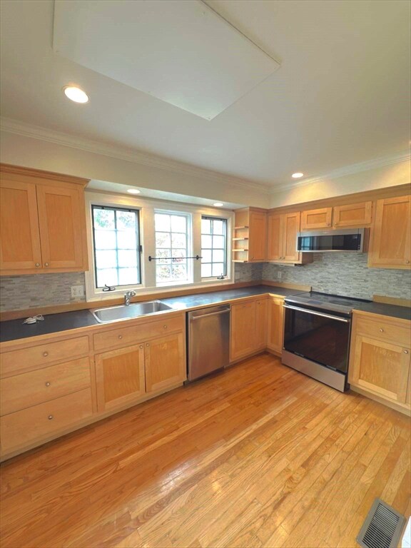 property at 57 Kinnaird St