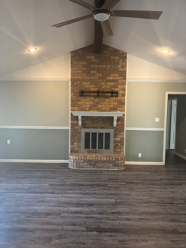 1419 Idlewood Dr in Sherman, TX - Building Photo - Building Photo