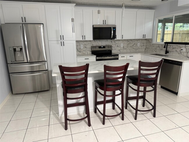 2642 Coopers Post Ln in Sugar Land, TX - Foto de edificio - Building Photo