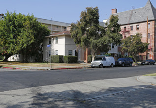 3730-3740 W 9th St in Los Angeles, CA - Foto de edificio - Building Photo