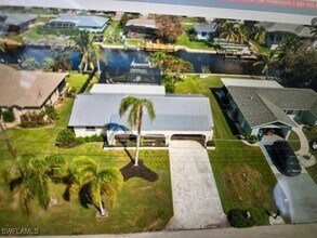 6128 Cocos Dr in Ft. Myers, FL - Building Photo - Building Photo