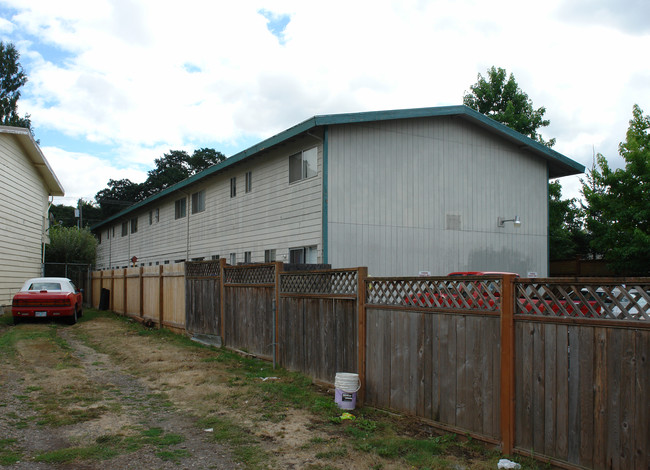 3913-3923 Lancaster Dr NE in Salem, OR - Building Photo - Building Photo