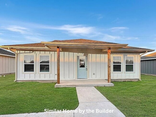 property at 1315 S Sheppard St