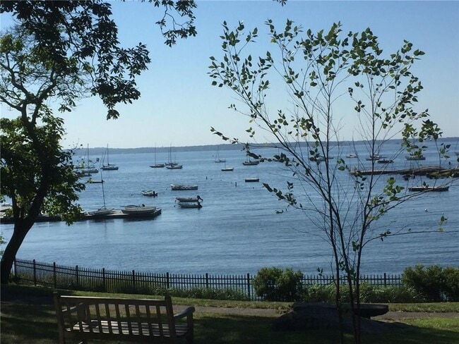 8 Kilmer Rd in Larchmont, NY - Building Photo - Building Photo