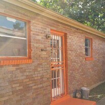 3818 Buchanan St, Unit MicroStudioAptCityPark