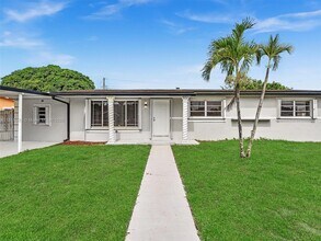 19021 NW 23rd Ct in Miami Gardens, FL - Building Photo - Building Photo