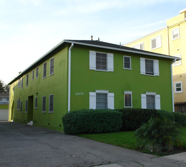 11152-11154 Morrison St in North Hollywood, CA - Foto de edificio - Building Photo