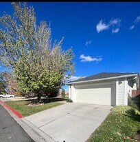 7600 Water View Way in Reno, NV - Building Photo