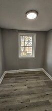 8513 Chestnut Oak Rd in Parkville, MD - Building Photo - Building Photo