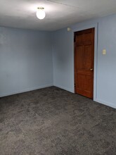 222 Dr Martin Luther King Jr Blvd, Unit MKL #4 in Anderson, IN - Building Photo - Building Photo