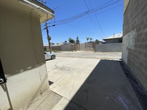 1006 H St in Bakersfield, CA - Building Photo - Building Photo