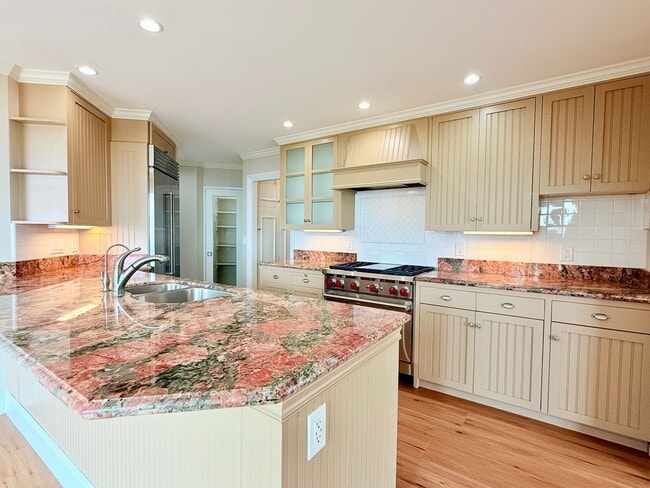 1129 Harbor Hills Dr in Santa Barbara, CA - Building Photo - Building Photo