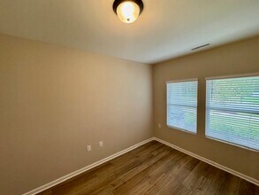 8013 Toddwick Ct in Raleigh, NC - Building Photo - Building Photo