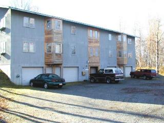 200 W Bruce Ave in Wasilla, AK - Building Photo