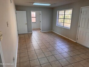 2220 Ashland Dr in Southaven, MS - Building Photo - Building Photo