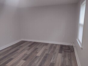 746 Eathan Ave in Pittsburgh, PA - Building Photo - Building Photo
