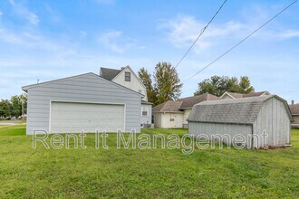 2250 Florence Blvd in Omaha, NE - Building Photo - Building Photo