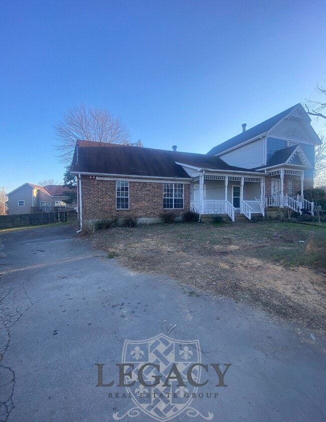 property at 2925 Sheana Way