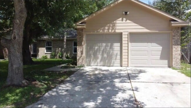 property at 5443 Quail Tree Ln