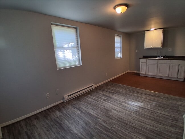 212 Edwards St in Danville, IL - Building Photo - Building Photo