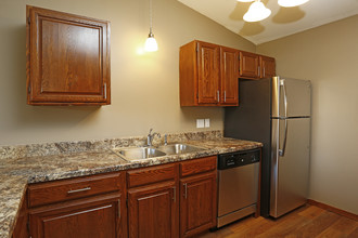 Kaposia Valley in South St. Paul, MN - Building Photo - Interior Photo