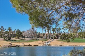 278 Duck Hollow Ave in Las Vegas, NV - Building Photo - Building Photo