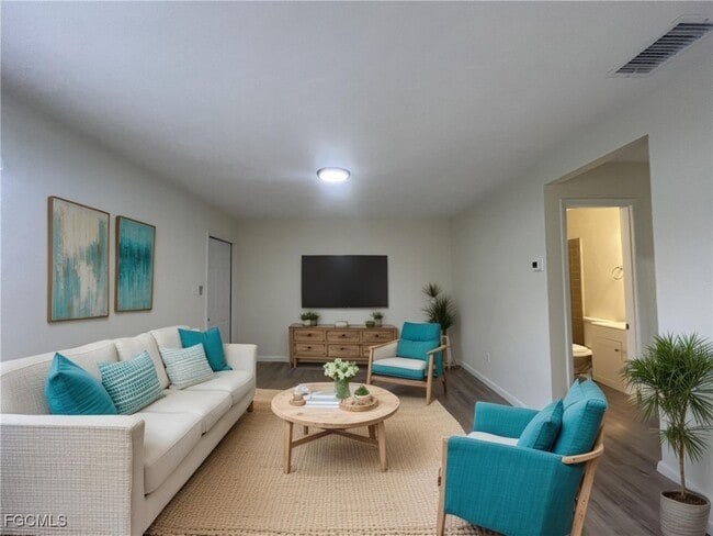 property at 43 Tangelo Ct