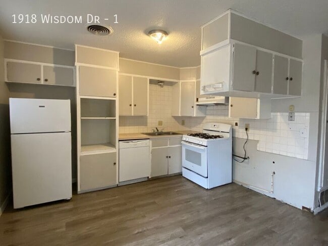 1918 Wisdom Dr in Amarillo, TX - Building Photo - Building Photo