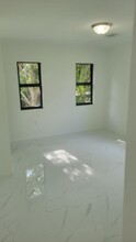 1847 NW 70th St, Unit 1 in Miami, FL - Building Photo - Building Photo