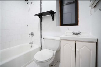 254 E 3rd St in New York, NY - Building Photo - Building Photo