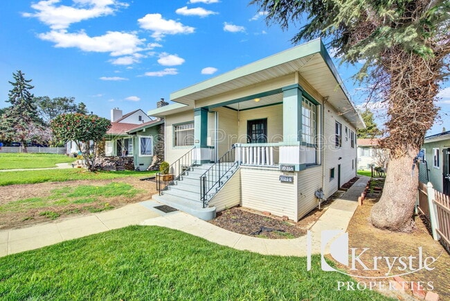 1026 Carolina St in Vallejo, CA - Foto de edificio - Building Photo