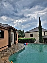 3019 Calle Vistoso Ln in Laredo, TX - Building Photo - Building Photo