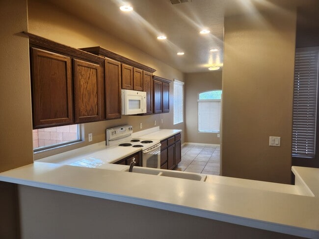 property at 3565 E Sweetwater Springs Dr