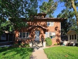 342 N 36th Ave in Omaha, NE - Building Photo