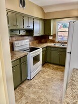 2821 Gunckel Blvd in Toledo, OH - Building Photo