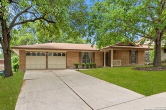 3646 Igo St in San Antonio, TX - Building Photo - Building Photo