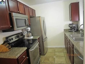 3274 Red Cedar Ter in Fremont, CA - Foto de edificio - Building Photo