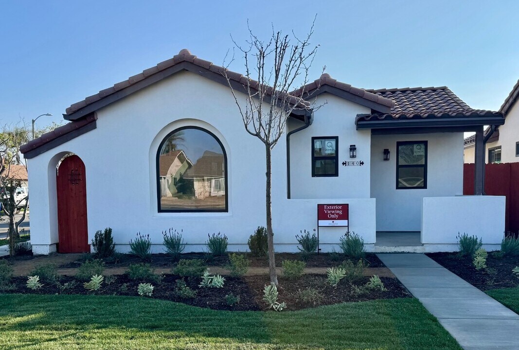 1101 W 2nd St in Oxnard, CA - Foto de edificio