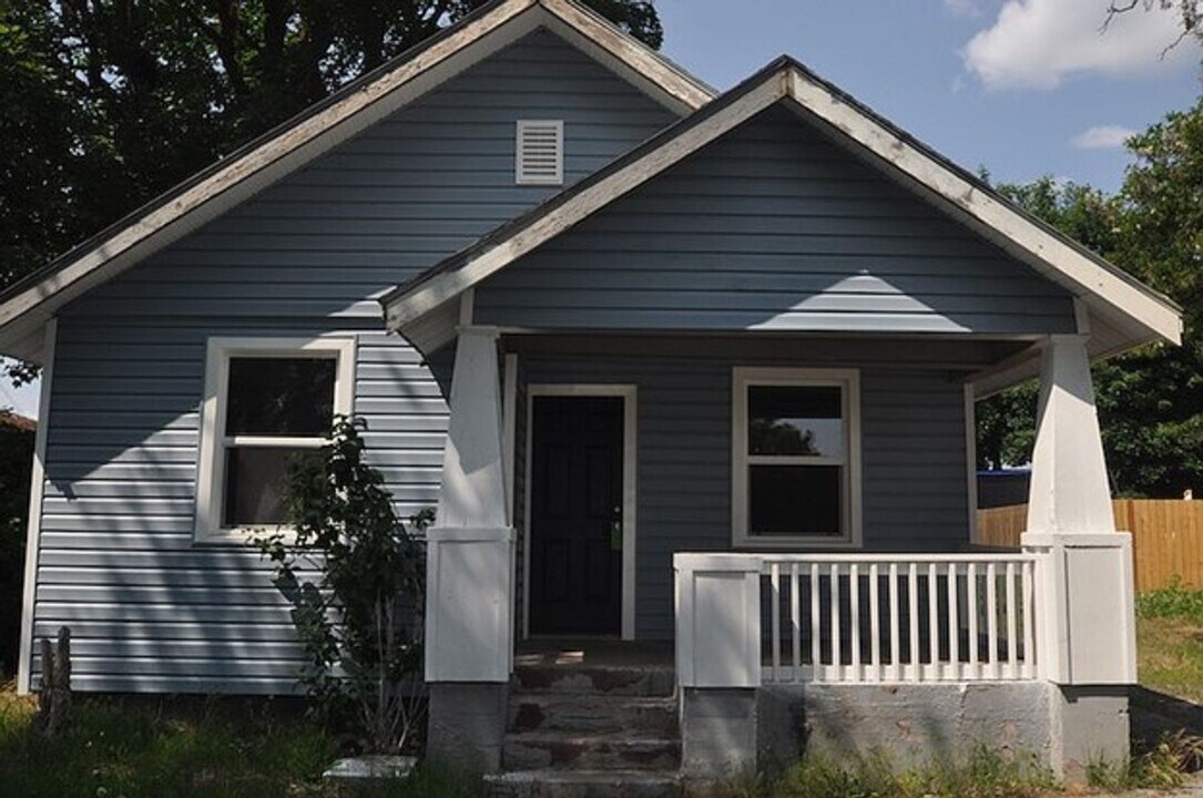 15 E Gordon Ave in Spokane, WA - Building Photo