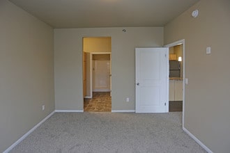 Stonemill Apartments in South Moorhead in Moorhead, MN - Building Photo - Interior Photo